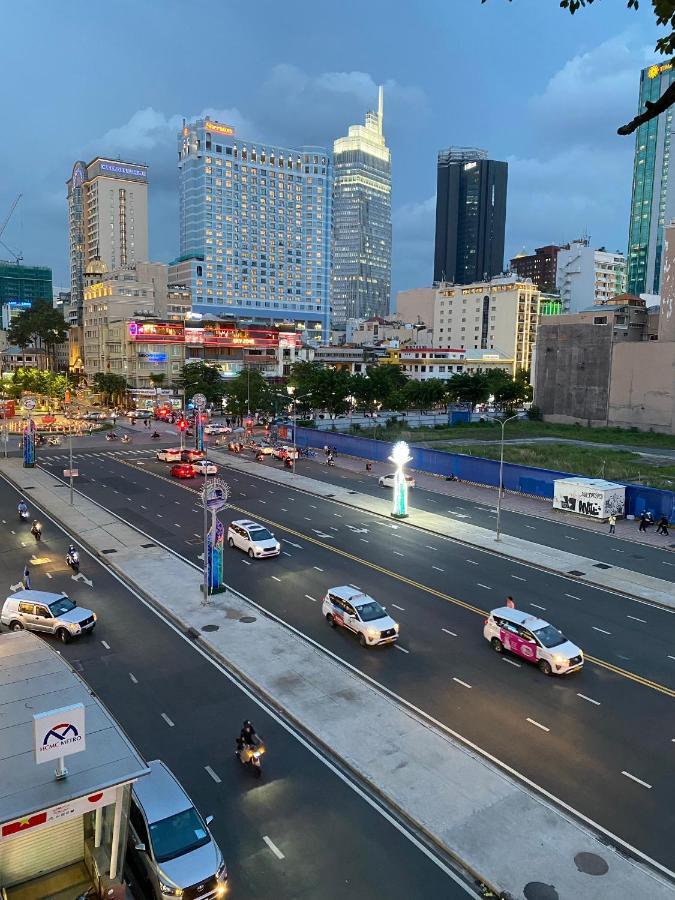 Le Bijou Chic In The Heart Of Saigon Charm With View Apartment Ho Chi Minh City Bagian luar foto